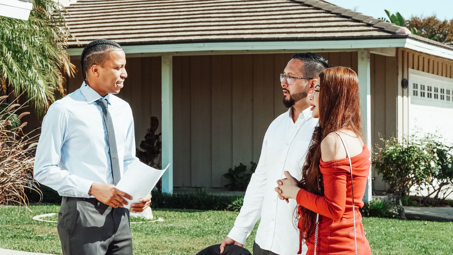 Should You Buy a Single-Family Rental or a Duplex? (Rookie Reply)