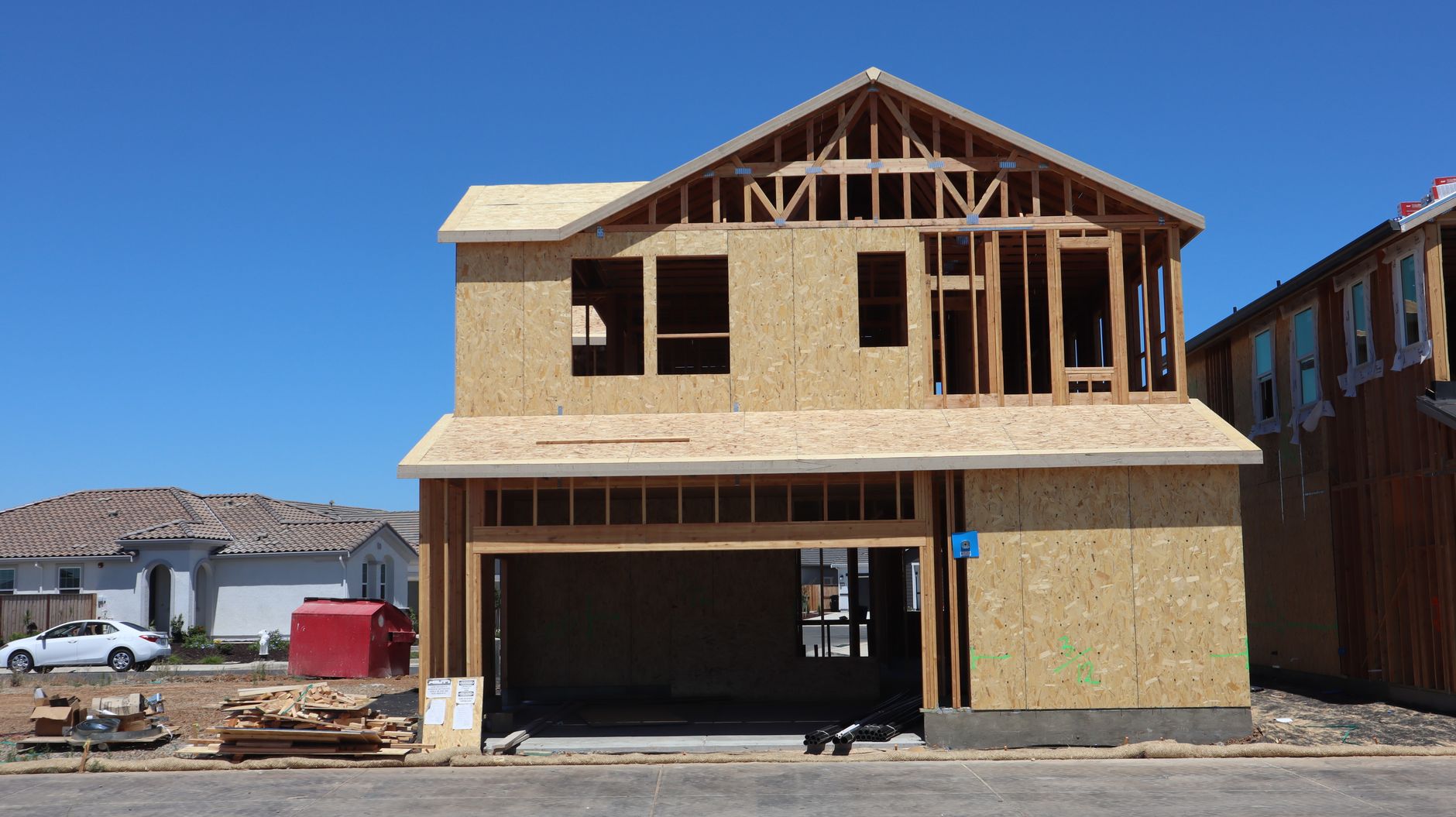 July housing starts fall as both single-family and multifamily slow