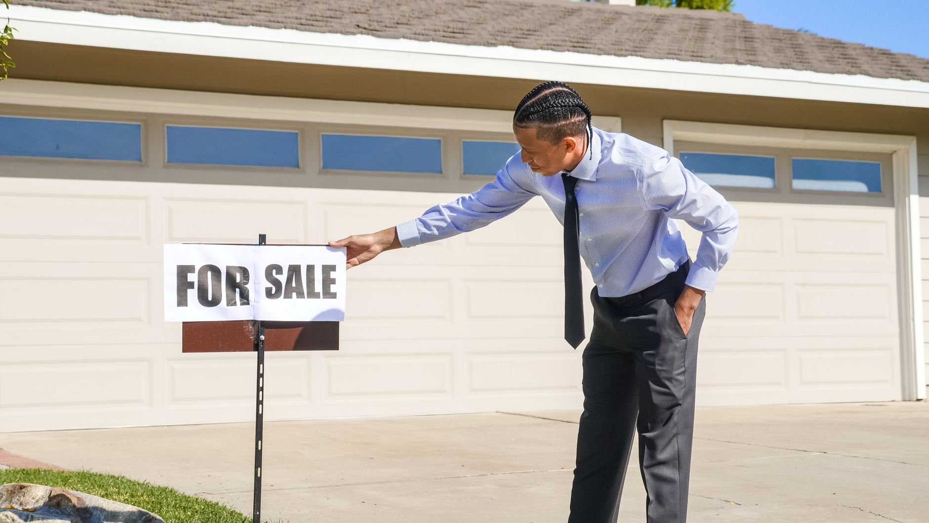 9 “Boring” Investing Habits That Will Actually Make You Rich