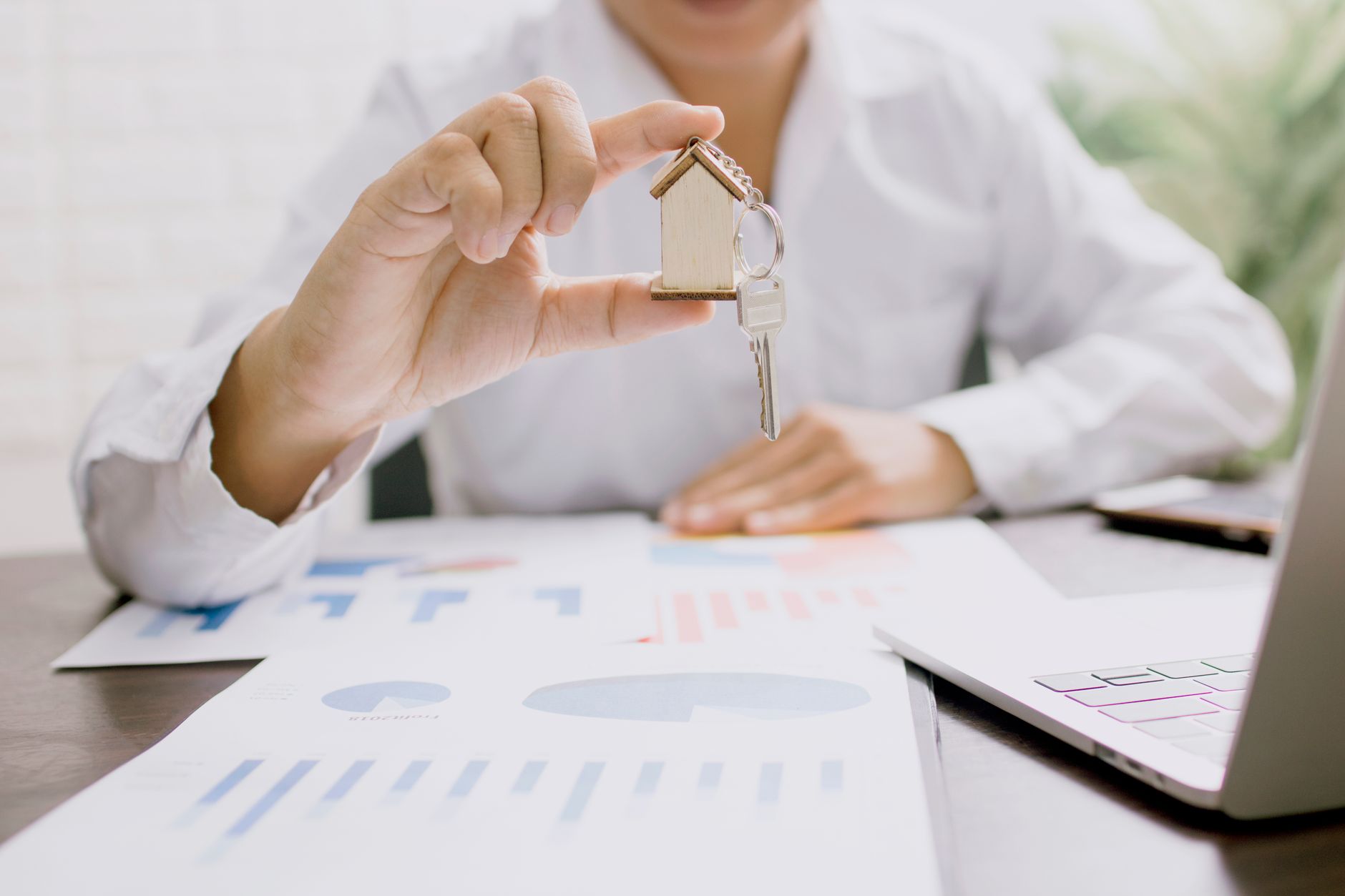 Mortgage rate locks fell 9% in August, Optimal Blue reports