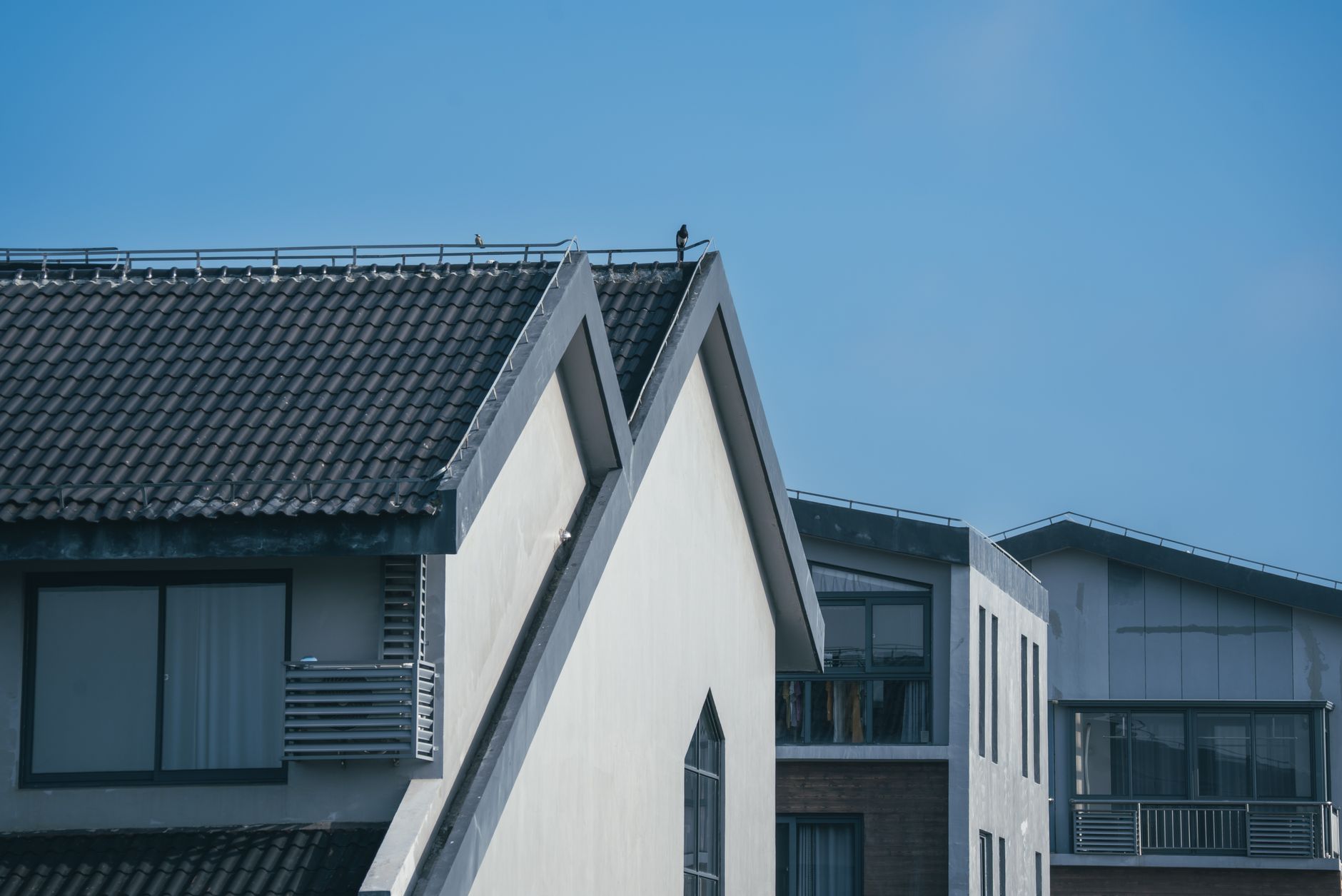 Housing Market Spotlight: When housing market signals don’t agree