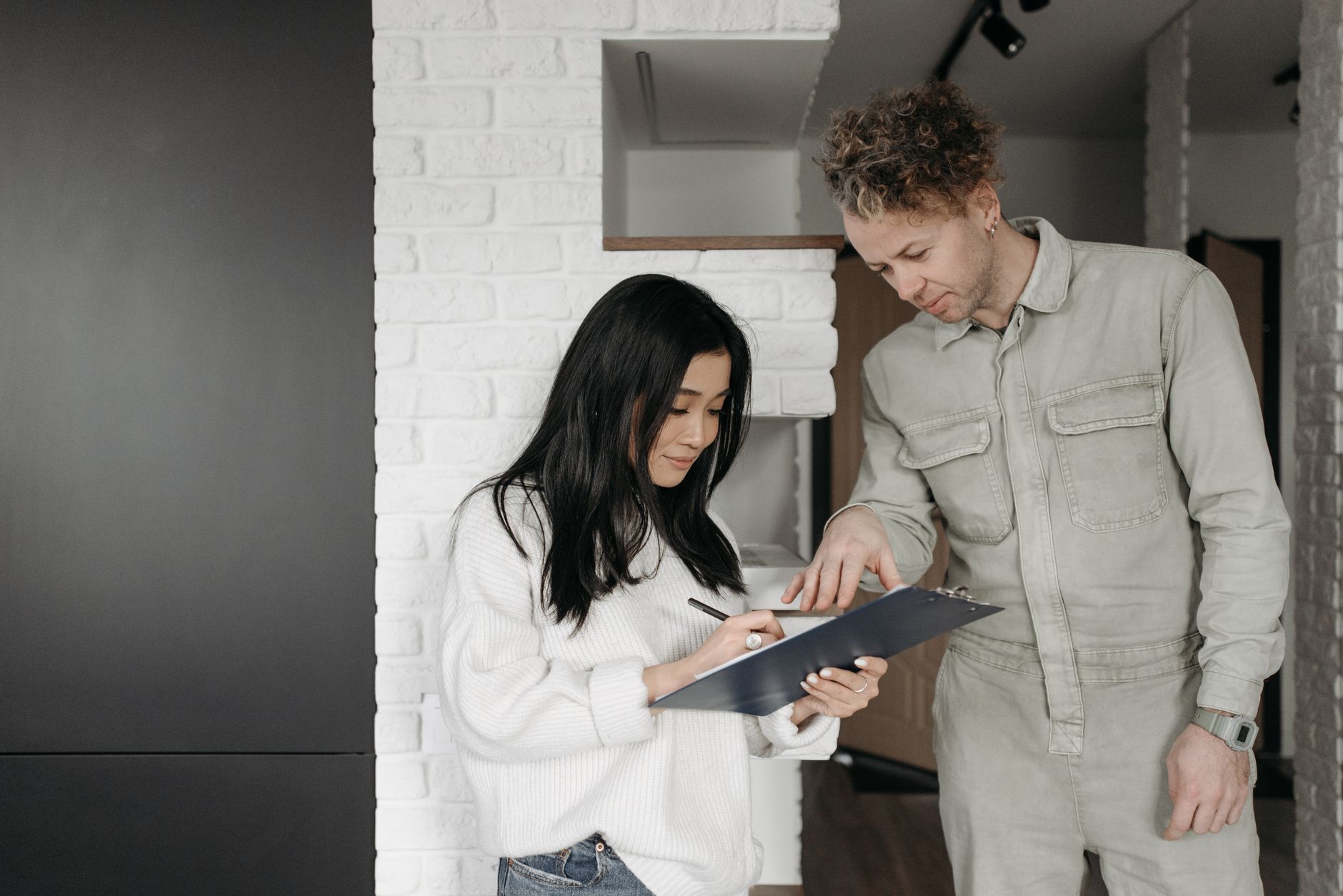 What Do Home Appraisers Look For in a House to Determine Its Value?
